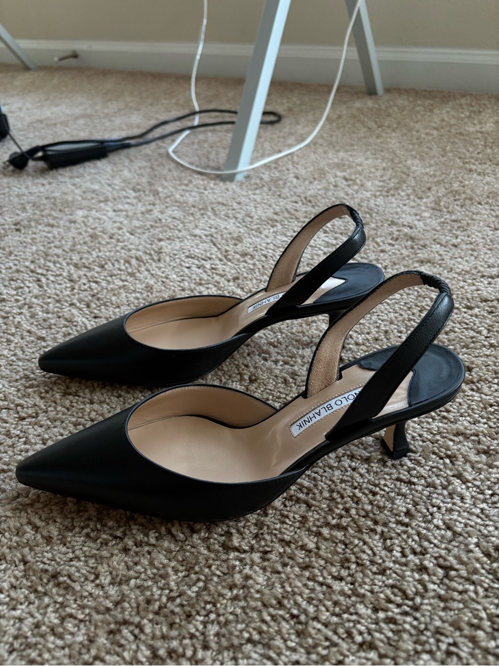 Manolo Blahnik Black Pointed Slingback Pumps - Leather - Picture 7 of 8